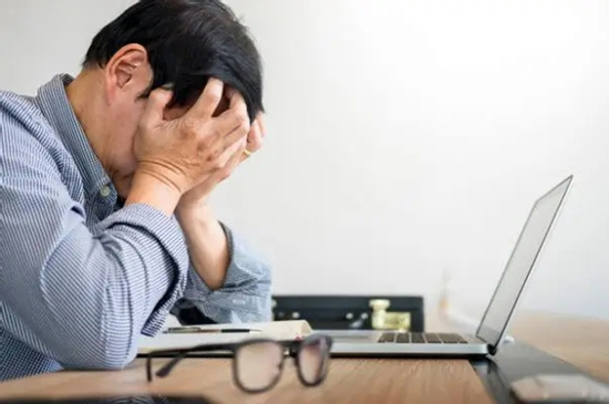55 tuổi, tôi tái hôn với một người phụ nữ xinh đẹp nhưng mới 1 tháng sau tôi đã thấy áp lực muốn ly hôn