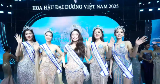 Thanh Thảo đăng quang Hoa hậu Đại dương, á hậu 1 bị chê thiếu thuyết phục