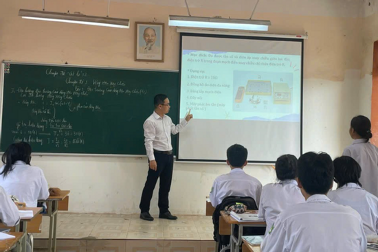 Gần 10.000 giáo viên Hà Nội gửi tâm thư mong điều chỉnh thu nhập tăng thêm