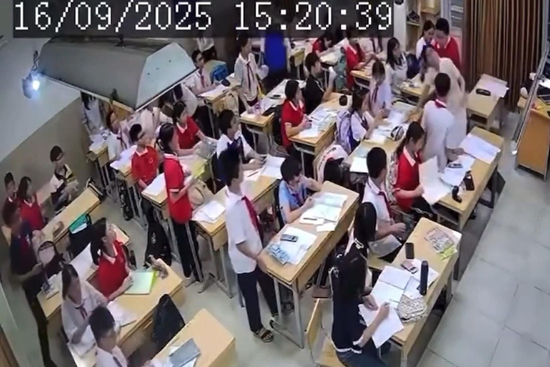 Công cụ nào 'áp chế' học sinh cá biệt?