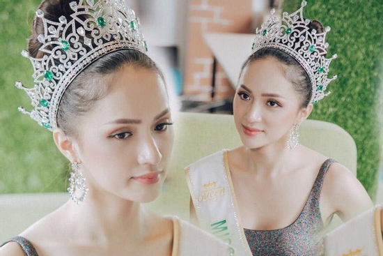 Hoa hậu chuyển giới Hương Giang thi Miss Universe: 'Tại sao không thể là tôi?'