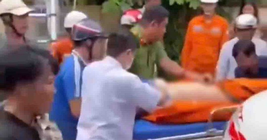 Nhân viên điện lực tử vong, nghi đột quỵ trên cột điện