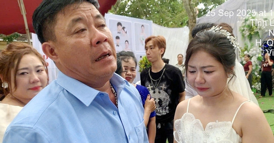 20 năm 'gà trống nuôi con', ông bố Nghệ An bật khóc tiễn con gái về nhà chồng