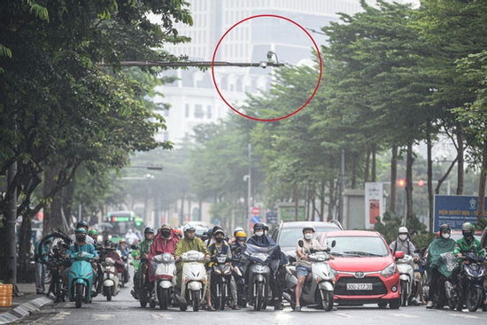 Camera AI có thể nhận diện và ra cảnh báo dù tài xế cố tình dán, che biển số