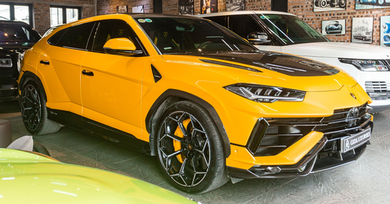 Từng bị lừa mua Rolls-Royce, nữ đại gia Cần Thơ vừa mua tiếp siêu xe Lamborghini