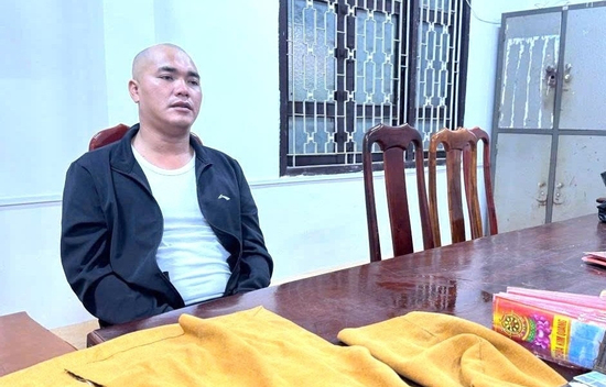 Chiếm đoạt tiền triệu với thủ đoạn dọa 'có vong nhi theo'