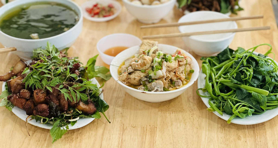 Người phụ nữ một năm không ăn cơm, cơ thể thay đổi ra sao?