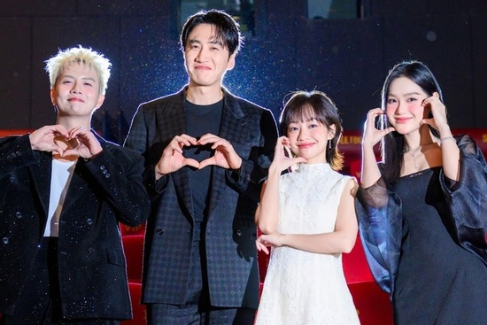 'Hoàng tử châu Á' Lee Kwang Soo nói gì khi đóng chung với 2 mỹ nhân phim VTV?
