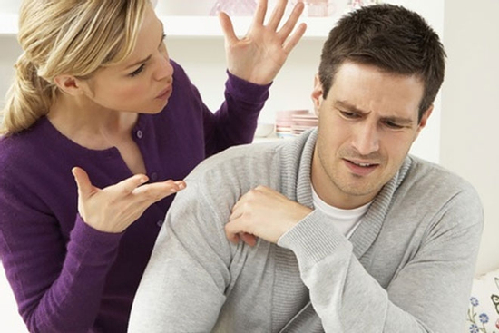 Xây nhà 2 tỷ, chăm con, lo việc nhà nhưng vẫn bị vợ đòi chia tài sản, ly hôn