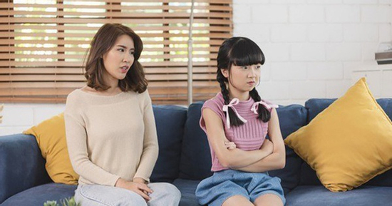 Tôi khổ tâm khi làm mẹ kế của con chồng: Mắng không được, mặc kệ cũng không xong!