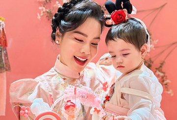 Con gái Nhật Kim Anh tròn một tuổi siêu đáng yêu