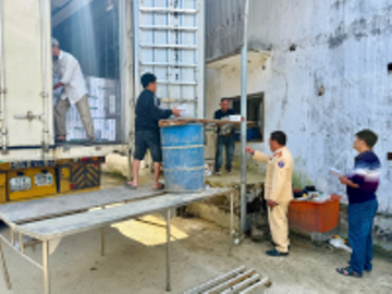 CSGT Huế phát hiện xe đầu kéo chở 10 tấn hàng hóa không có hóa đơn