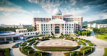 Phụ huynh bức xúc vì được gợi ý đóng số tiền lớn để xóa điểm trượt cho con