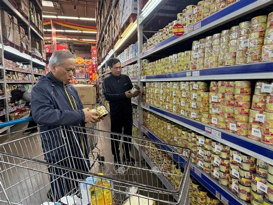 Yêu cầu truy xuất triệu hồi sản phẩm đồ hộp Hạ Long không đảm bảo an toàn