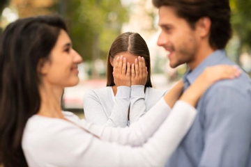 5 năm thanh xuân và 'vở kịch' cưới vợ mẹ chọn: Tôi chỉ là phương án dự phòng cho sự hèn hạ của anh