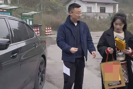 6 tiếng lái xe về ra mắt nhà bạn gái và khoảnh khắc khiến chàng trai hiểu rõ vị trí của mình