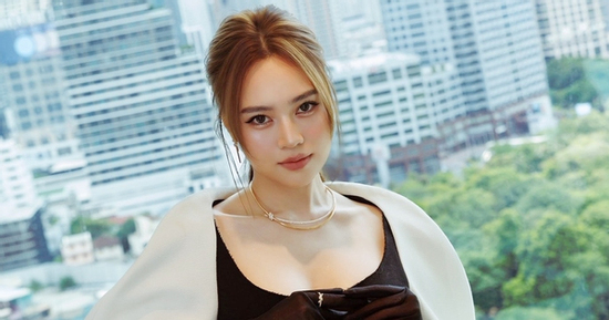 Cuộc sống sang chảnh của Ninh Dương Lan Ngọc trong biệt thự 2 mặt tiền bề thế