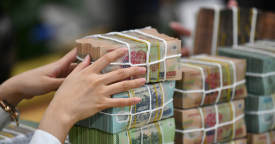 Lãi suất ngân hàng hôm nay 13/1/2026: Đồng loạt vượt xa 6%/năm