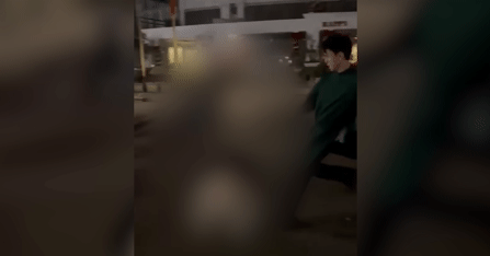 Hà Nội: Công an truy tìm đối tượng đánh nam thanh niên tại công viên