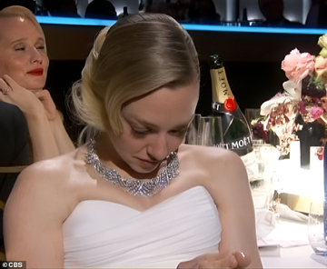 Mỹ nhân gây phẫn nộ vì biểu cảm nhăn nhó