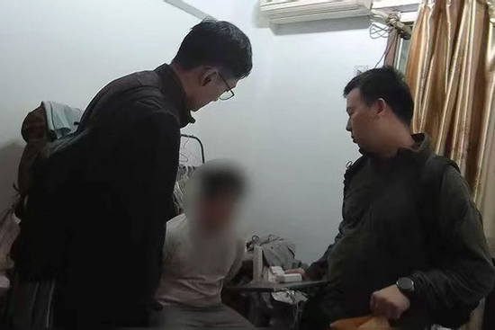 Thượng Hải triệt phá đường dây lừa đảo ứng dụng hẹn hò trị giá 1,4 triệu USD