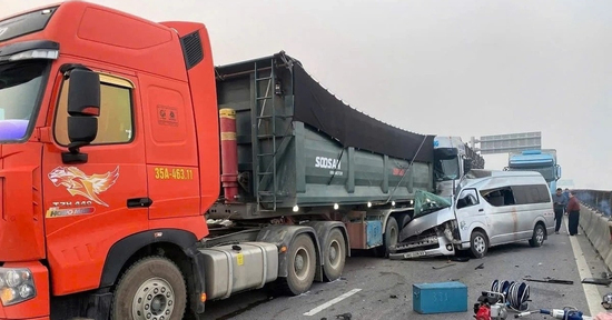 Vụ tai nạn liên hoàn trên cao tốc: 4 người tử vong đều cùng một thôn ở Hà Tĩnh