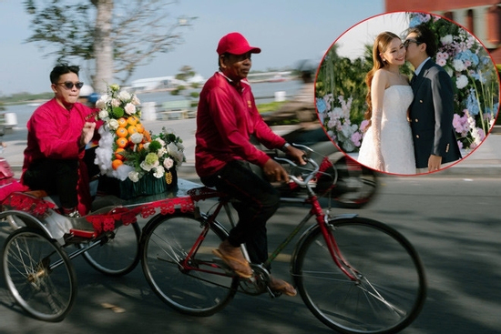 Chú rể Úc dùng xe lôi chở tráp cưới ở An Giang, cộng đồng mạng thích thú