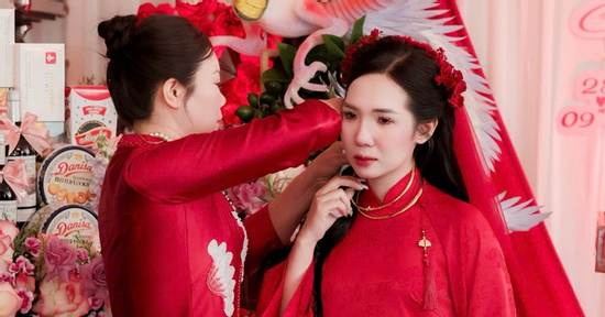 Con dâu tái hôn, bố mẹ chồng ở Thanh Hóa làm 45 mâm cỗ gả đi