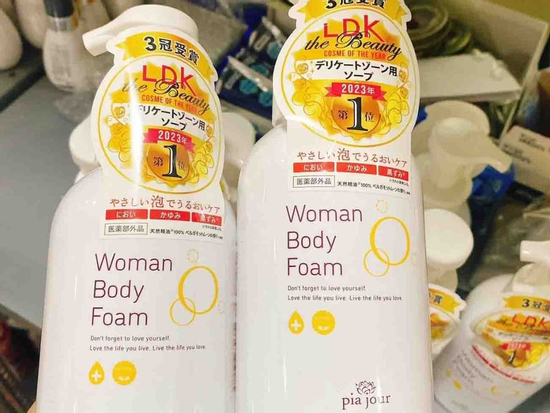 Danh sách 8 loại dầu gội trị gầu, dung dịch vệ sinh vừa bị Bộ Y tế thu hồi