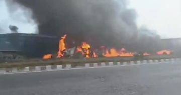 5 xe tải va chạm trên cao tốc, 2 công nhân tử vong thương tâm