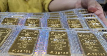 Giá vàng hôm nay 2-1: Tăng vọt khi vừa mở cửa giao dịch đầu năm mới