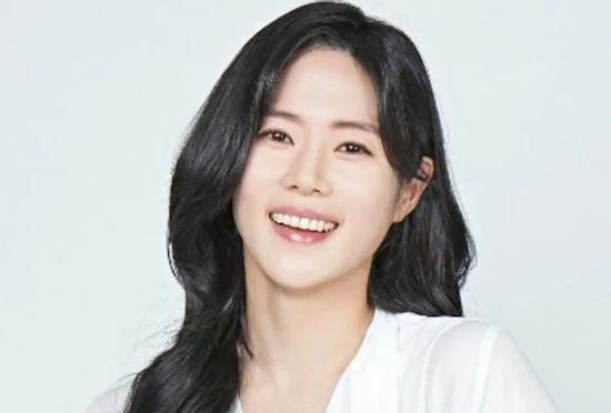 Hai nghệ sĩ qua đời