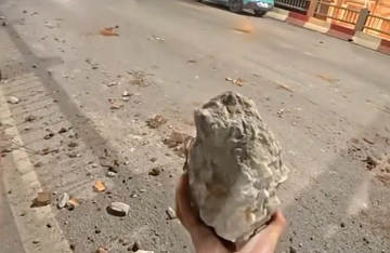 Công an Hà Nội xác minh clip nhiều mảng bê tông, đinh sắt rơi vãi tại Vành đai 2