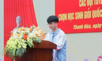 Thủ khoa Vật lý quốc gia ở tuổi 16 chia sẻ bí kíp học không 'mẹo thi'