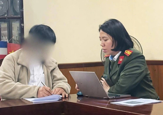 Đăng tin sai sự thật về lãnh đạo Đảng, Nhà nước, giảng viên bị phạt 7,5 triệu