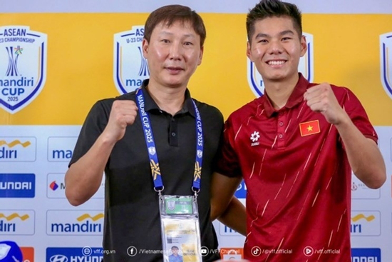 Trung vệ Hiểu Minh U23 Việt Nam: Nhiều năm xa nhà, là niềm tự hào của gia đình