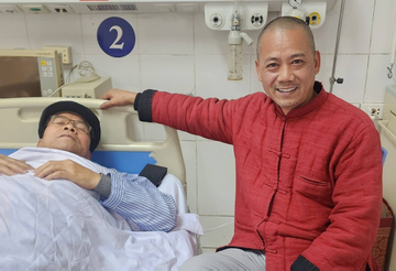 NSND Trần Nhượng nhập viện