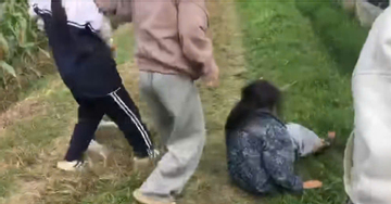 Công an vào cuộc vụ nữ sinh bị đánh hội đồng tại Hà Nội