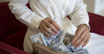 Sinh ra đã có số sung túc: Những cung hoàng đạo giàu nhờ trí tuệ và nhân duyên