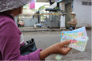 Trúng số 3 tỷ đồng hóa tai ương: Mẹ già mất cả nhà lẫn cô con gái nổi tiếng 