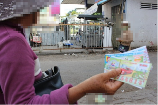 Trúng số 3 tỷ đồng hóa tai ương: Mẹ già mất cả nhà lẫn cô con gái nổi tiếng 