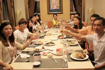 Sau buổi họp lớp, tôi đã hiểu vì sao có người an yên, có người chật vật