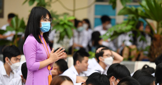 Giáo viên thấp thỏm chờ tiền thưởng Nghị định 73, Sở GD-ĐT Hà Nội lên tiếng