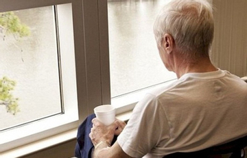 Tôi sống nhờ nhà con trai 8 năm, cố ý để lại 900 triệu cho con gái: Câu nói của con dâu khiến tôi lặng người