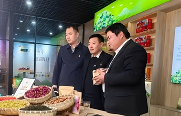 Livestream bán nông sản: Ba bí thư làng thu tiền tỷ cho nông dân