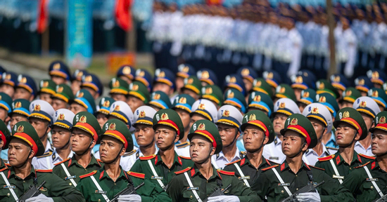 Sinh viên tốt nghiệp xuất sắc vào Quân đội hưởng phụ cấp tối đa 250% lương