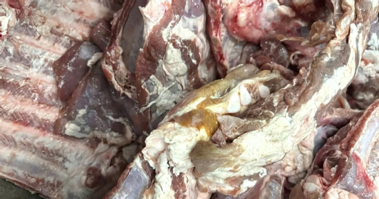 Vụ sườn heo đông lạnh 