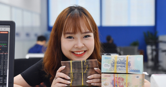 15 tỷ đồng gửi ngân hàng: Đã tự do tài chính, đủ sống cả đời?