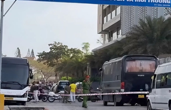 Người đàn ông tử vong sau tiếng động mạnh, nghi rơi từ tầng cao tòa nhà ở TPHCM