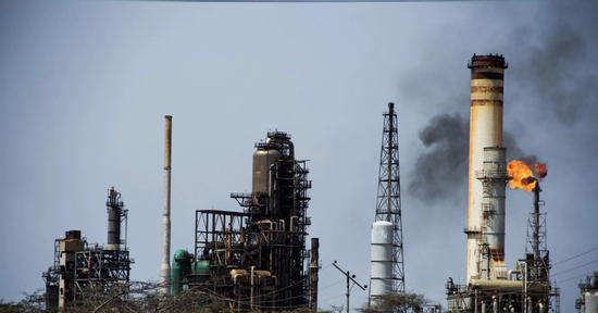 Ông Trump tiết lộ Venezuela chuyển giao 50 triệu thùng dầu cho Mỹ